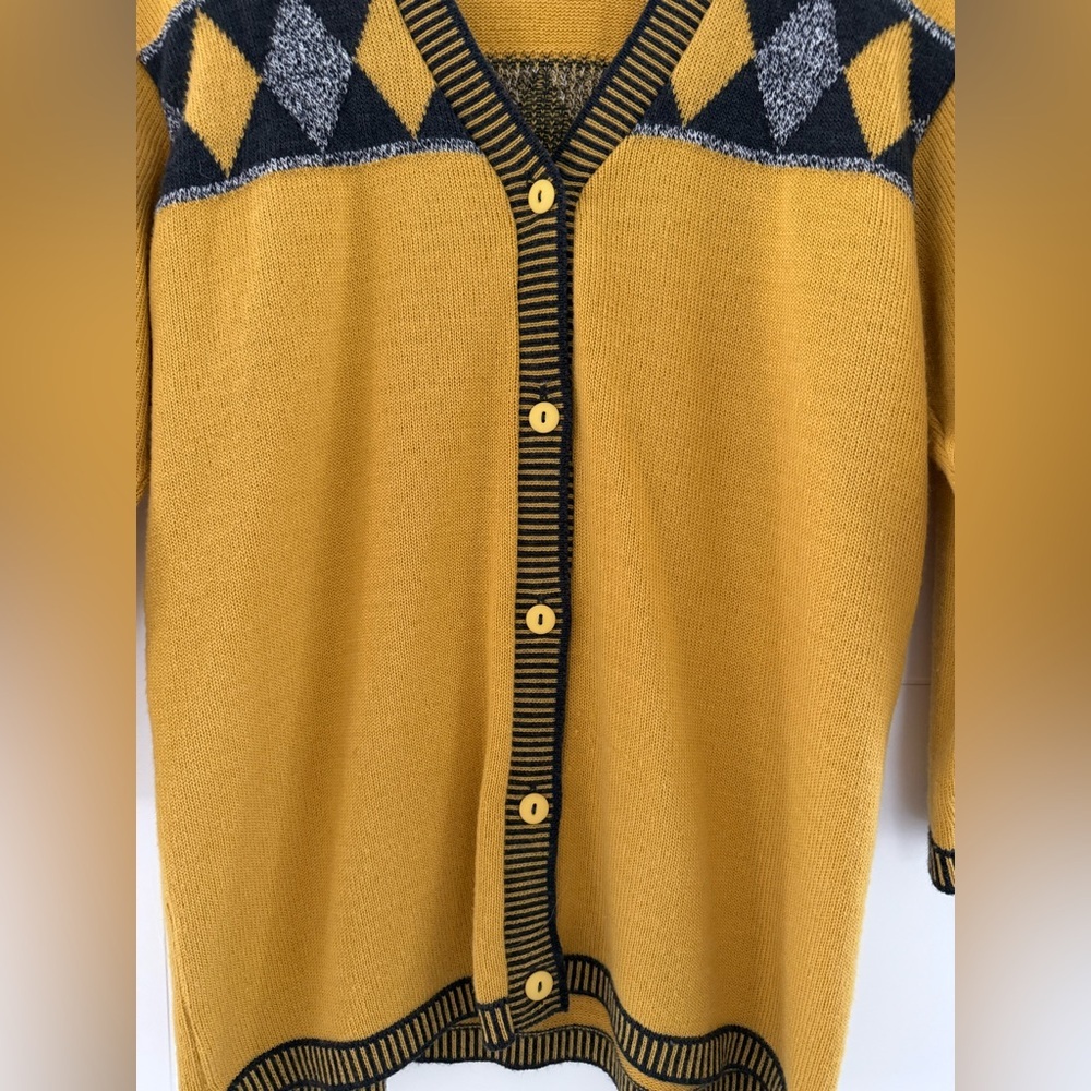 i Like Mode Pure Abstract Cardigan, size medium. - Picture 5 of 8